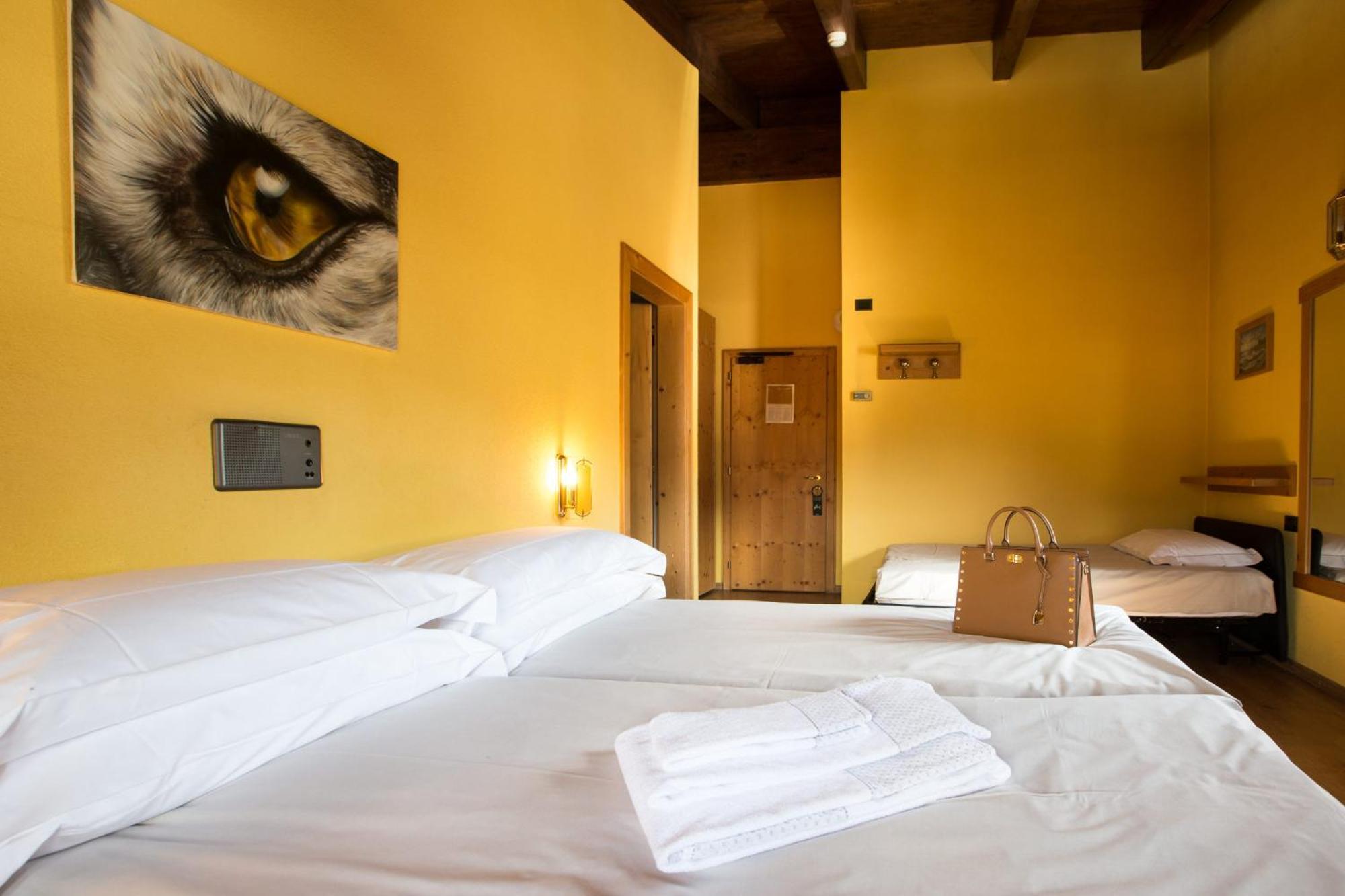 Hotel Angelica Livigno Exteriör bild