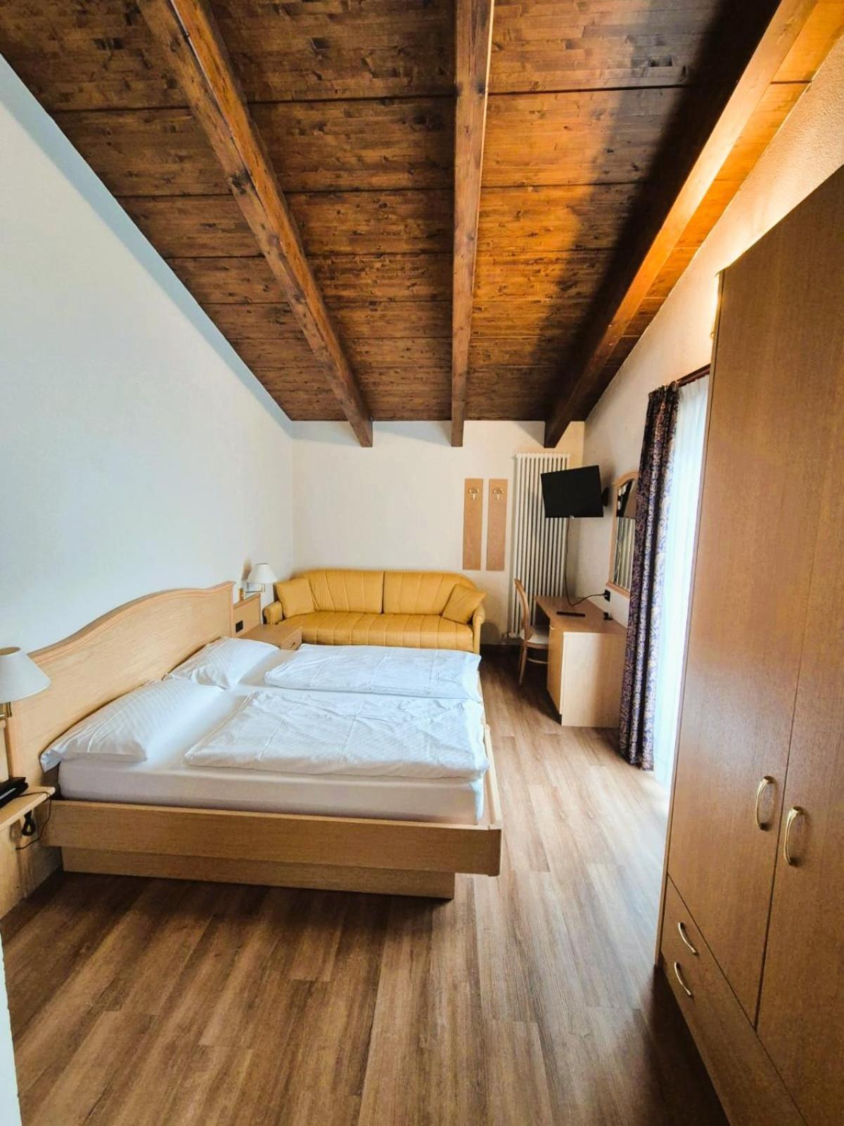 Hotel Angelica Livigno Exteriör bild