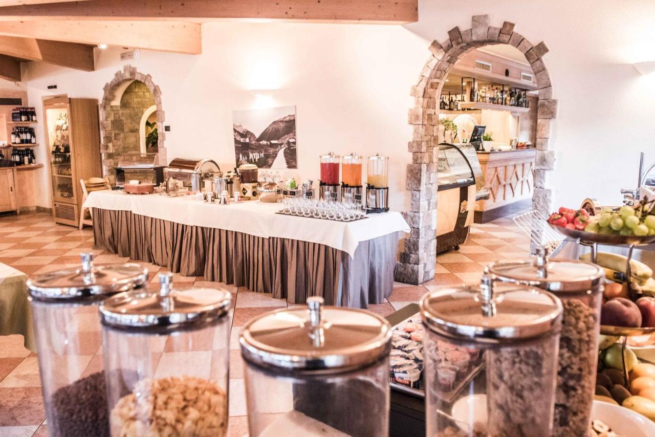 Hotel Angelica Livigno Exteriör bild