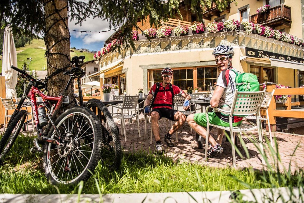 Hotel Angelica Livigno Exteriör bild