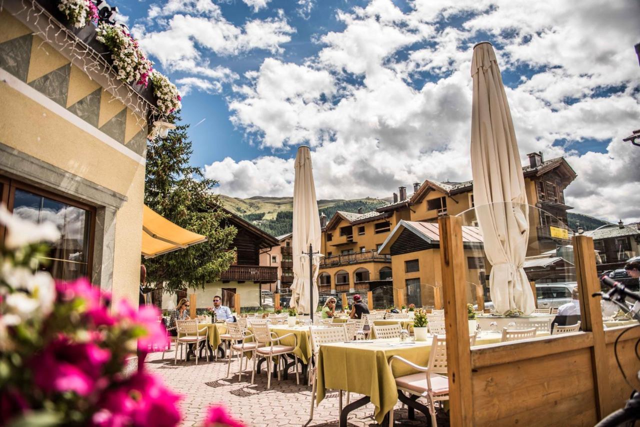 Hotel Angelica Livigno Exteriör bild