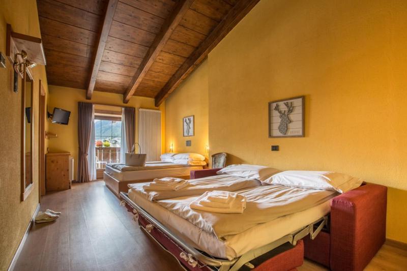 Hotel Angelica Livigno Exteriör bild